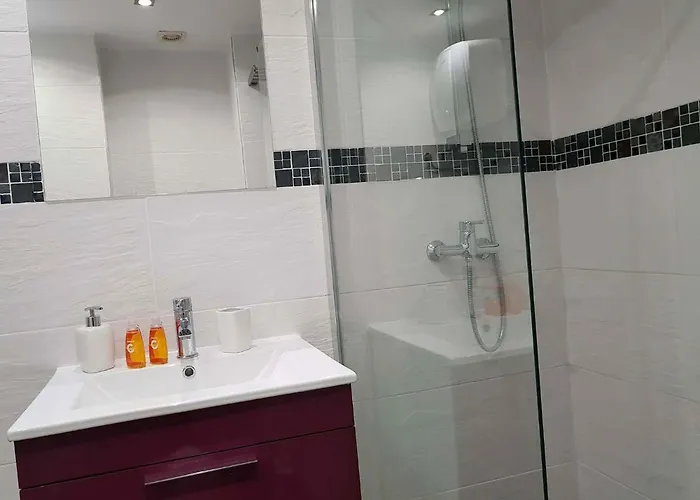 Modern פלאייה דל אינגלז