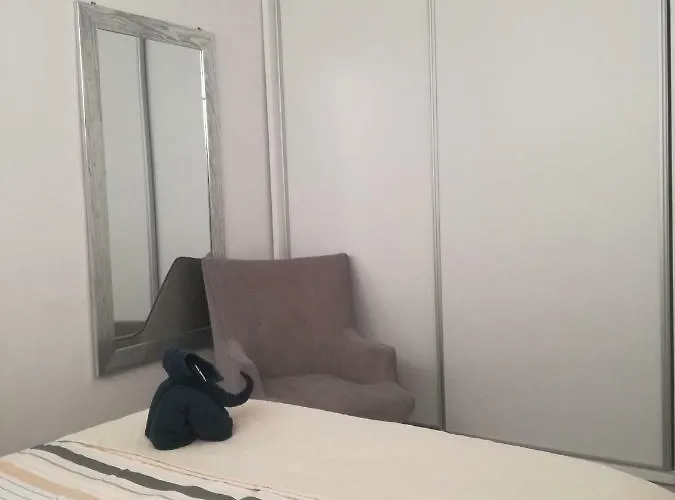 Modern * פלאייה דל אינגלז